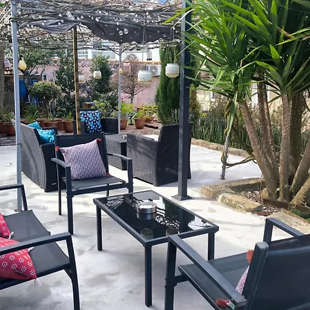 Ruby Charm Дом отдыха *